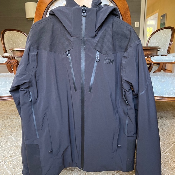 HELLY HANSEN- MEN BLACK STEILHANG JACKET Size Large